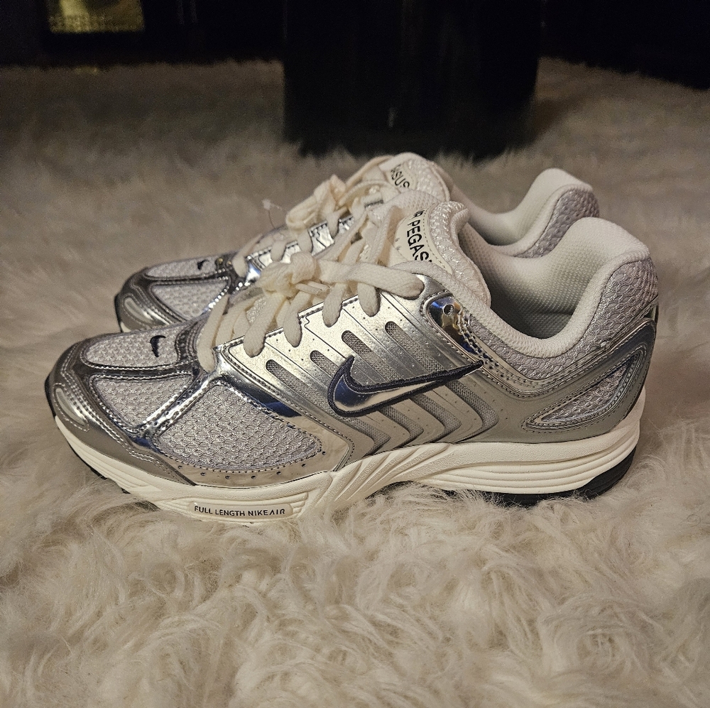 NIKE AIR PEGASUS 2K5 ' DUST/CHROME' SNEAKER